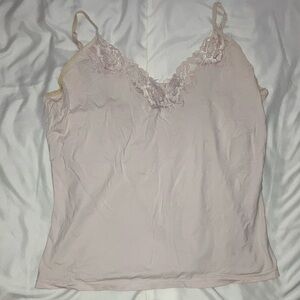 Gilligan & O'Malley Lace Trim Camisole in Soft Pink